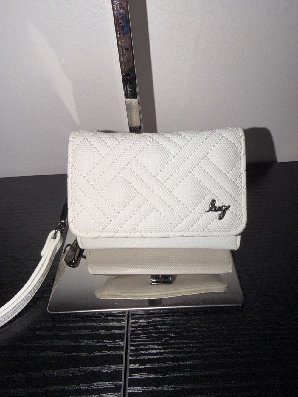 Lug Pedicab Matte Luxe VL RFID Wallet Pearl White